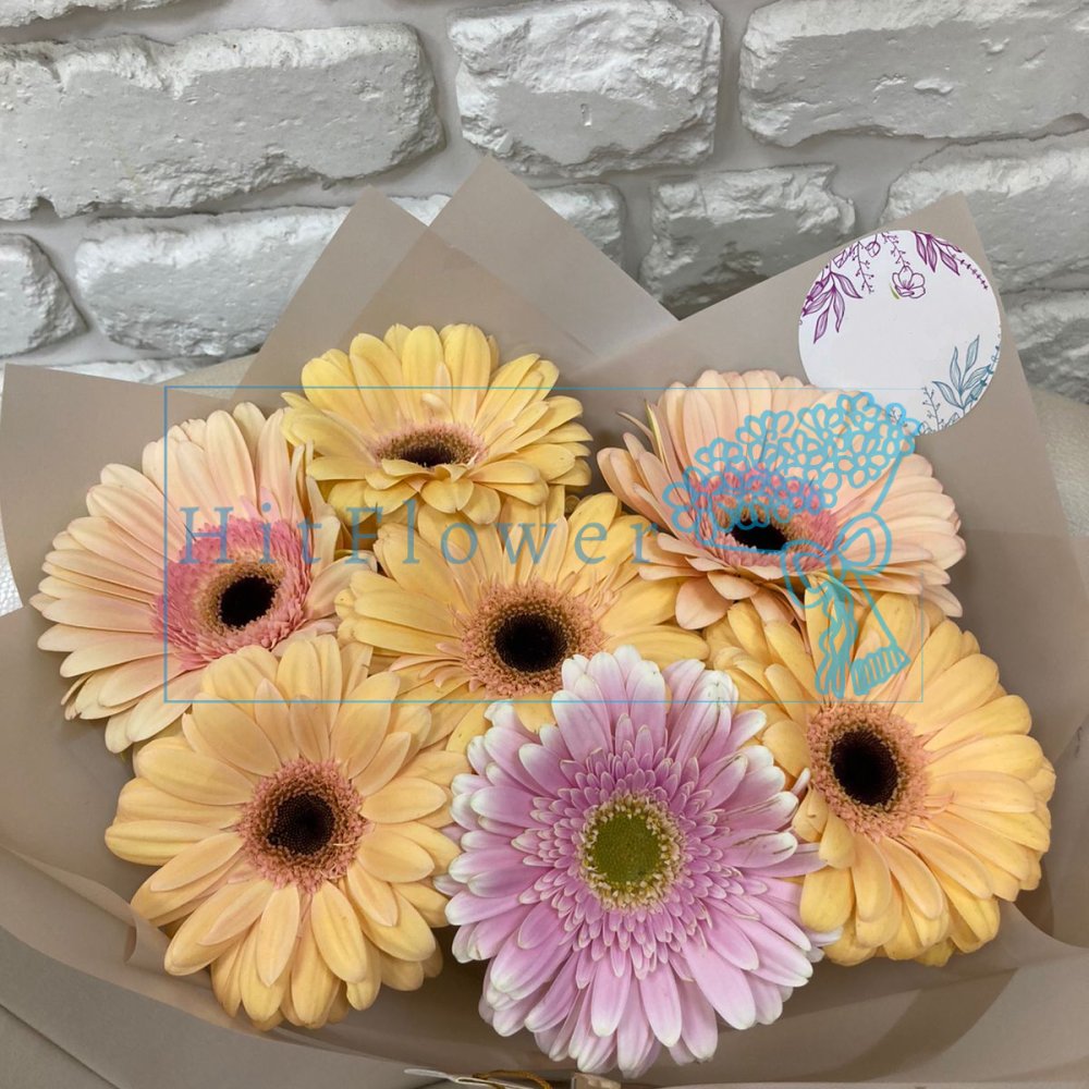 Букет цветов из: Герберы